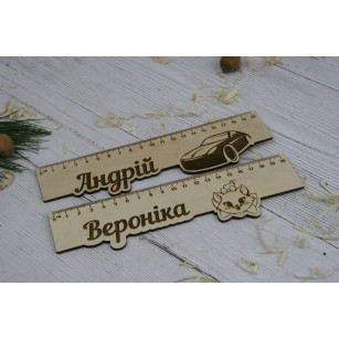 Іменна лінійка з дерева....